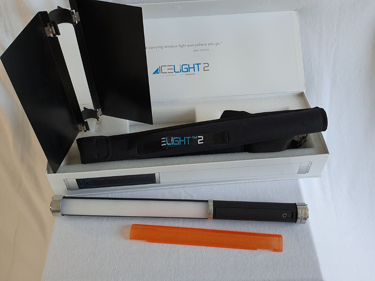 Westcott ice light 2 5900 portable led light + barndoors
