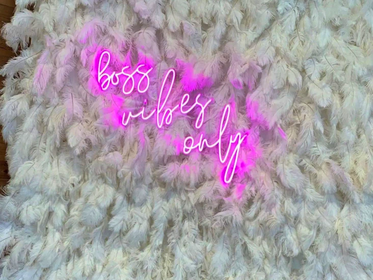 Nature white flower wall