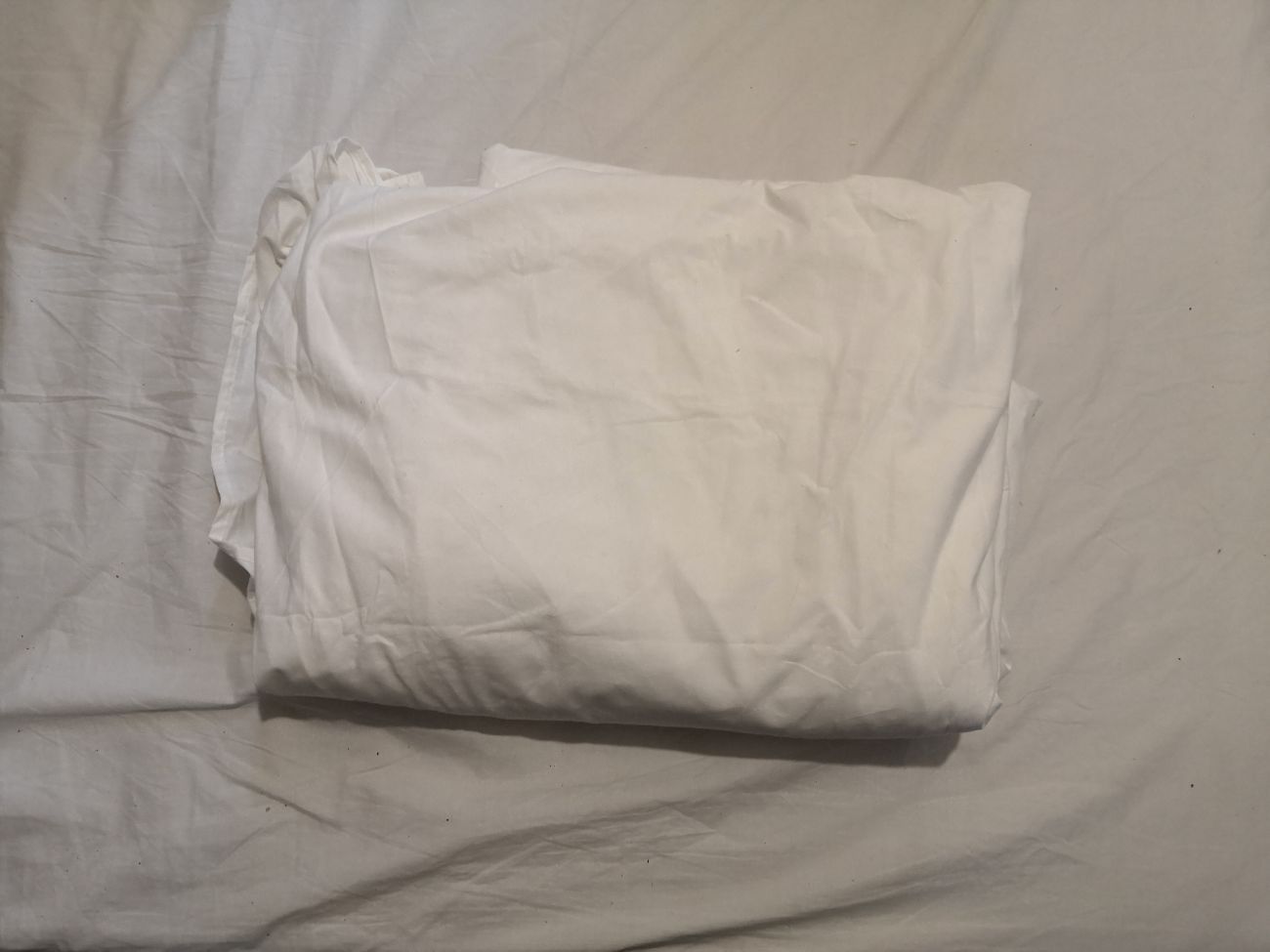 Whtie muslin cotton backdrop screen 3m x 6m