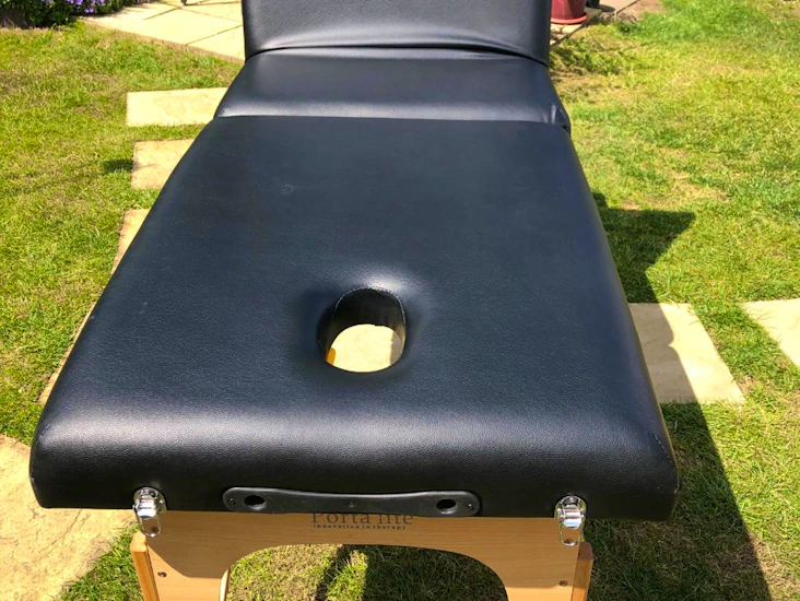Wide and thick porta lite massage couch
