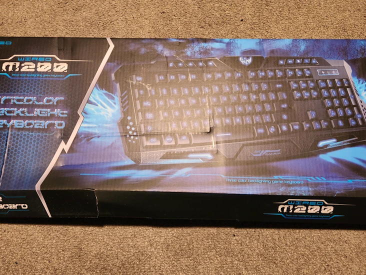 Wired gaming keyboard m200