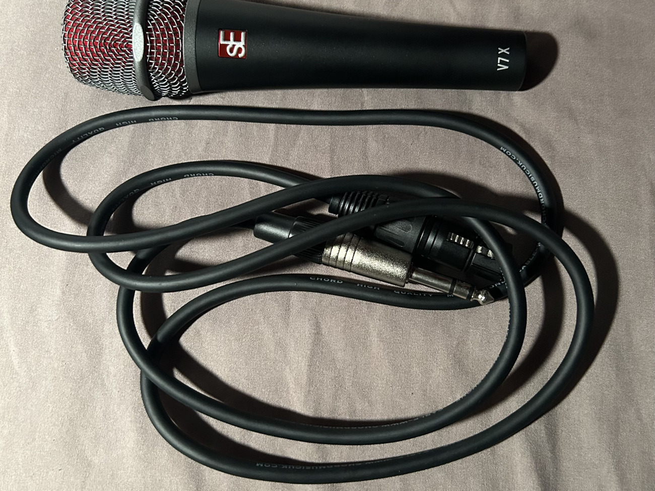 Wired microphone