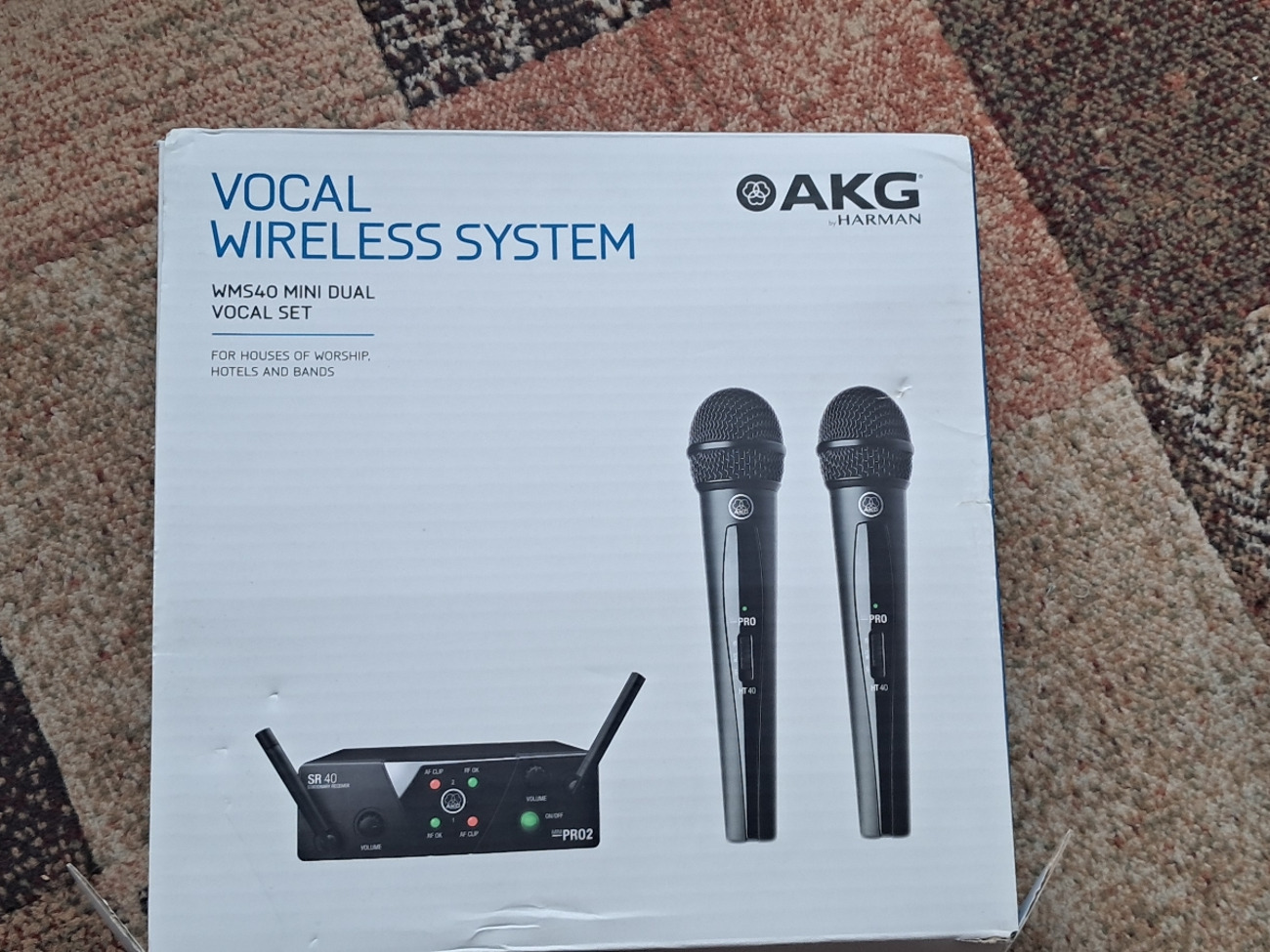 Wireless mics- akg wms40