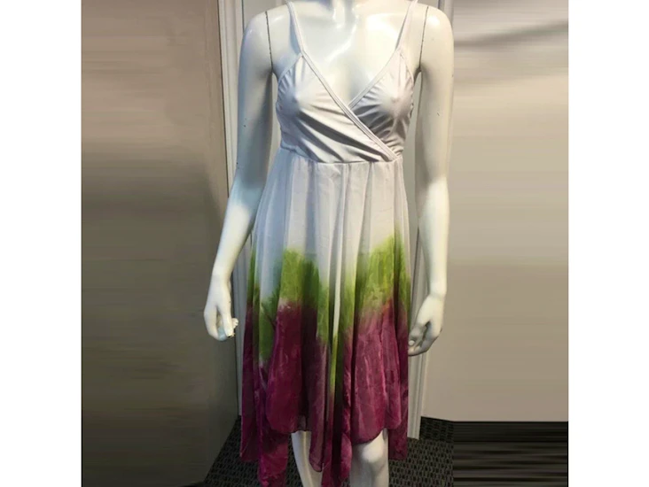 X268a chiffon dancing queen dress small