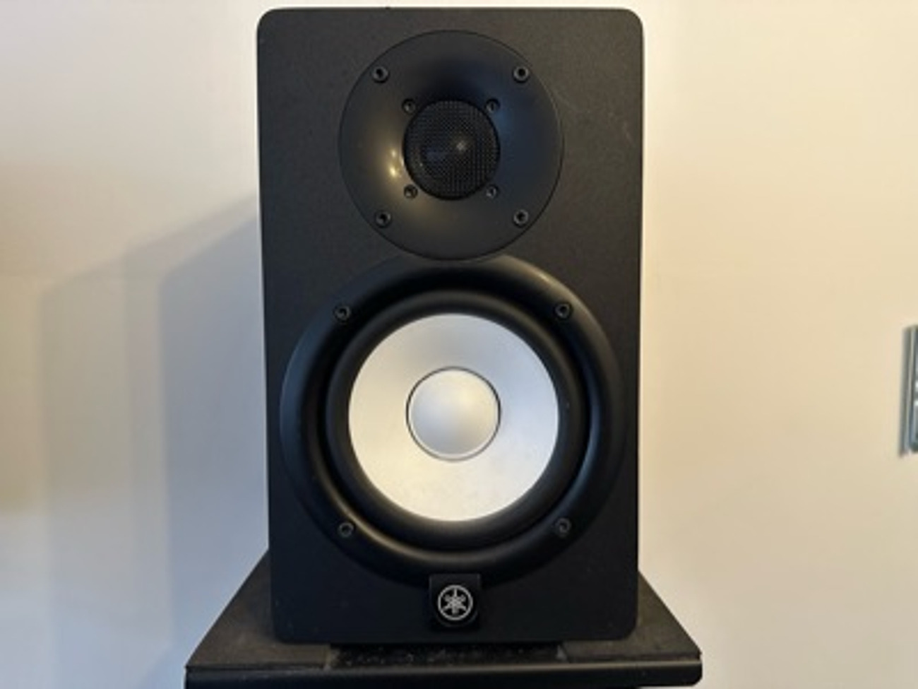 Yamaha hs5 monitors pair
