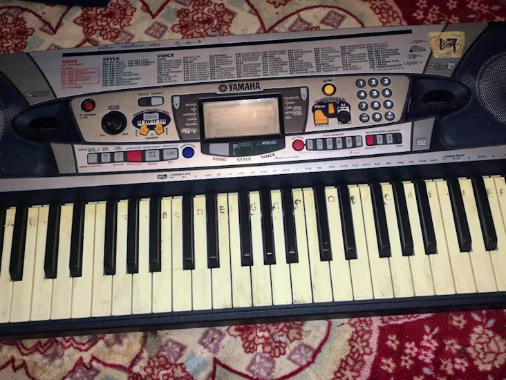 Yamaha psr 280 electric keyboard