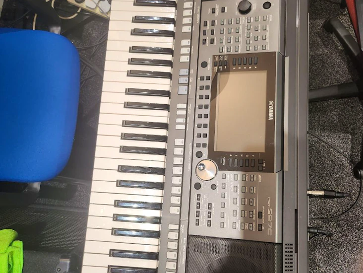 Yamaha psr s970 keyboard