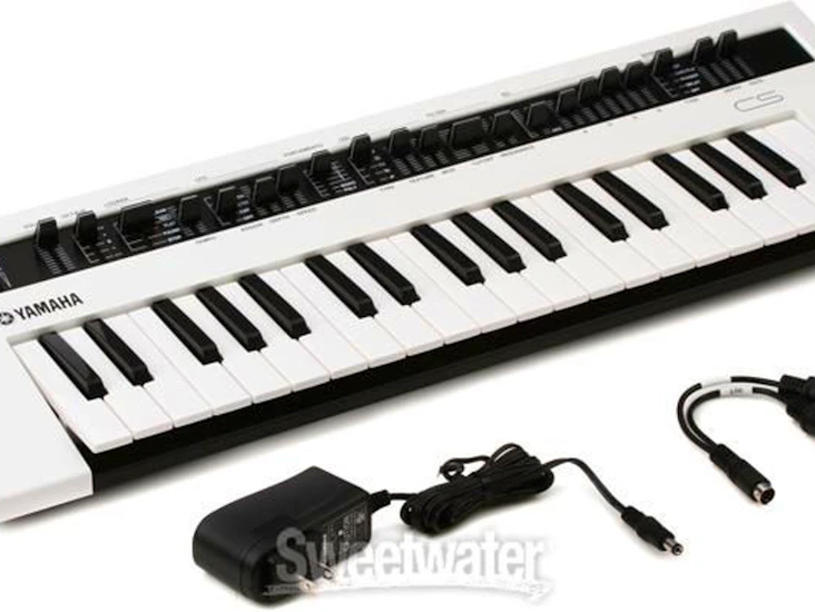 Yamaha reface cs analogue synth