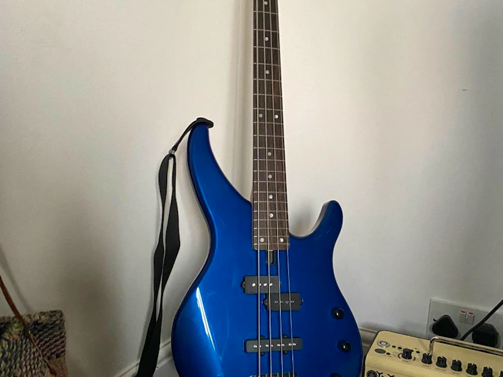 Yamaha trbx174dbm bass guitar in dark blue metallic