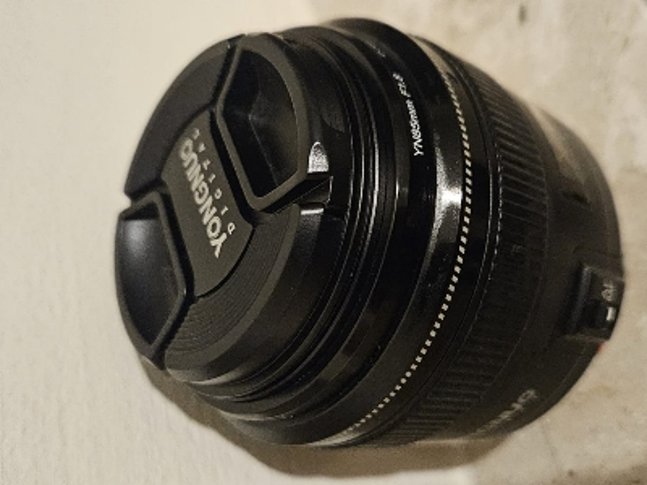 Yongnuo 85mm lens 1.8