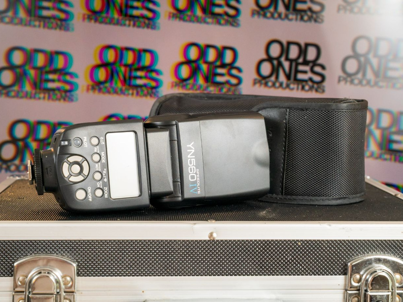Yongnuo yn-560 iv flash speedlite
