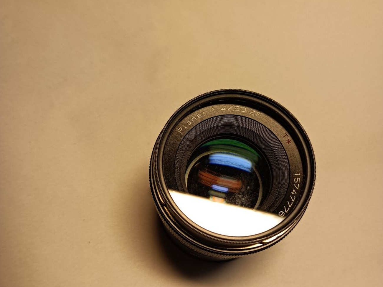 Lens zеіѕѕ 50mm f1.4 т* рlаnаr zf.2. nikon mount.