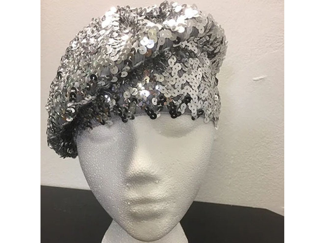 Z97 silver sequin beret