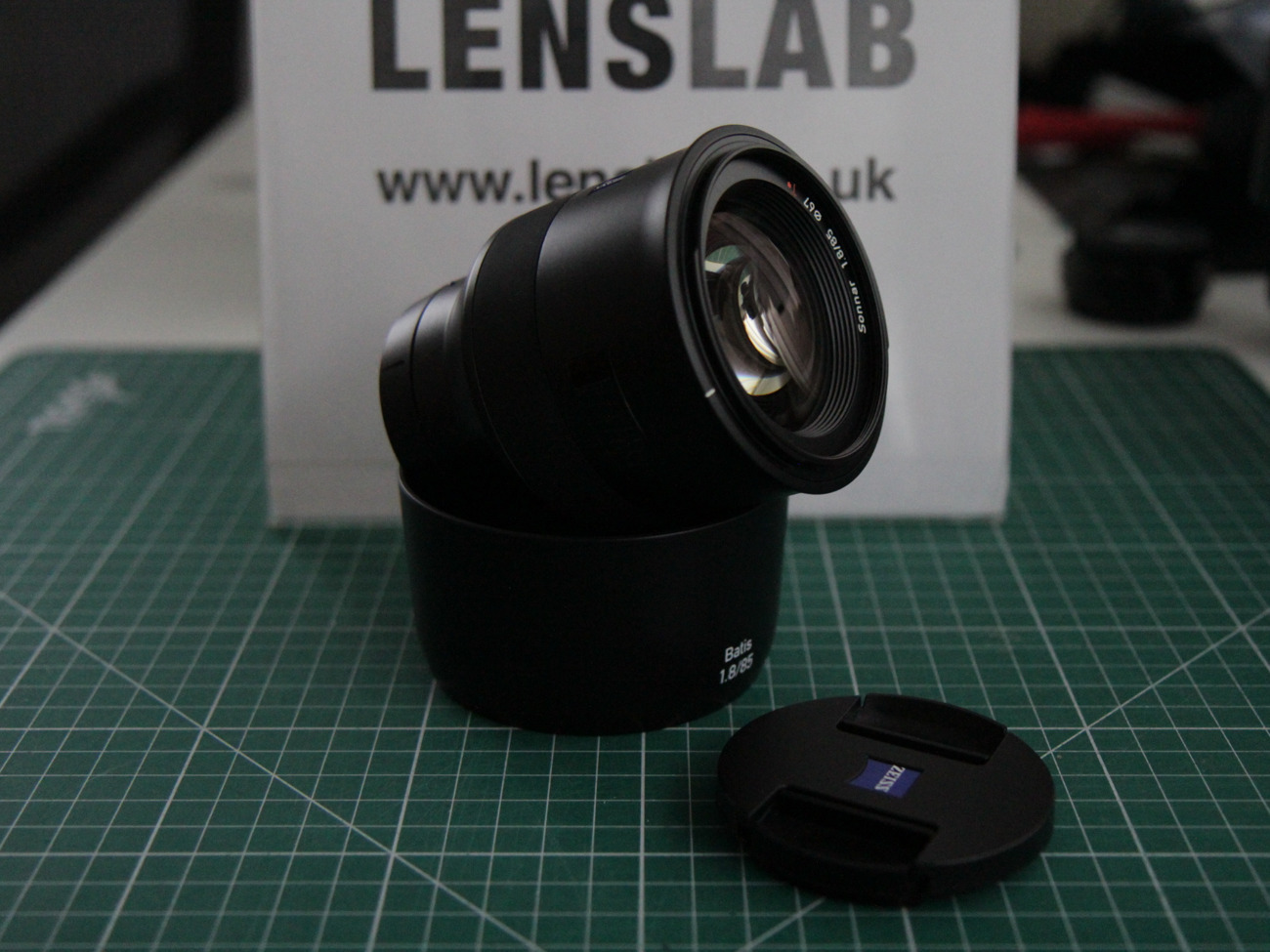 Zeiss 85mm f1.8 batis lens - sony e mount