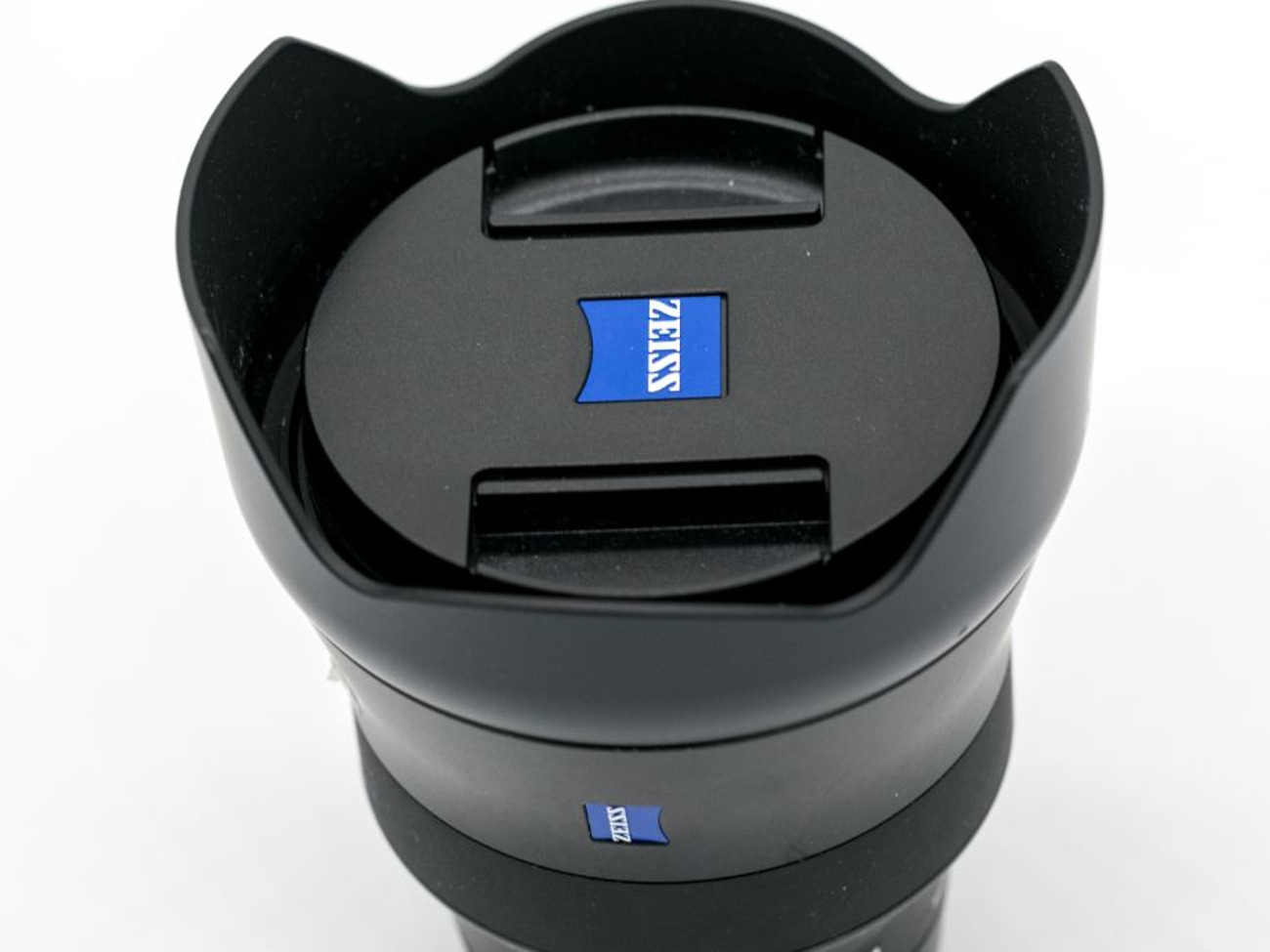 Zeiss batis 18mm f/2.8 lens landscape lens for sony e mount