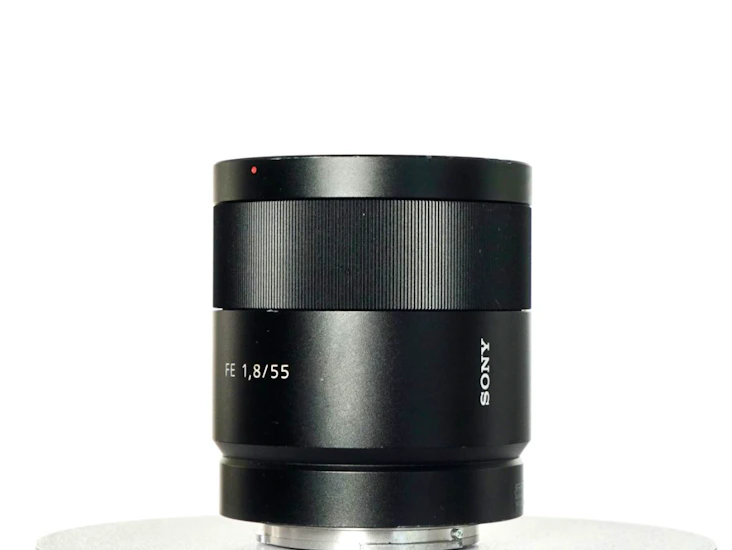 Zeiss sonnar lens 55mm 1.8 (sony e-mount)