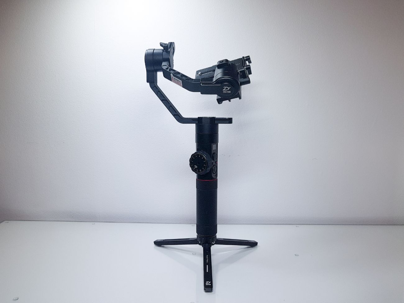 Zhiyun crane 2 professional 3axis stabilizer handheld gimbal