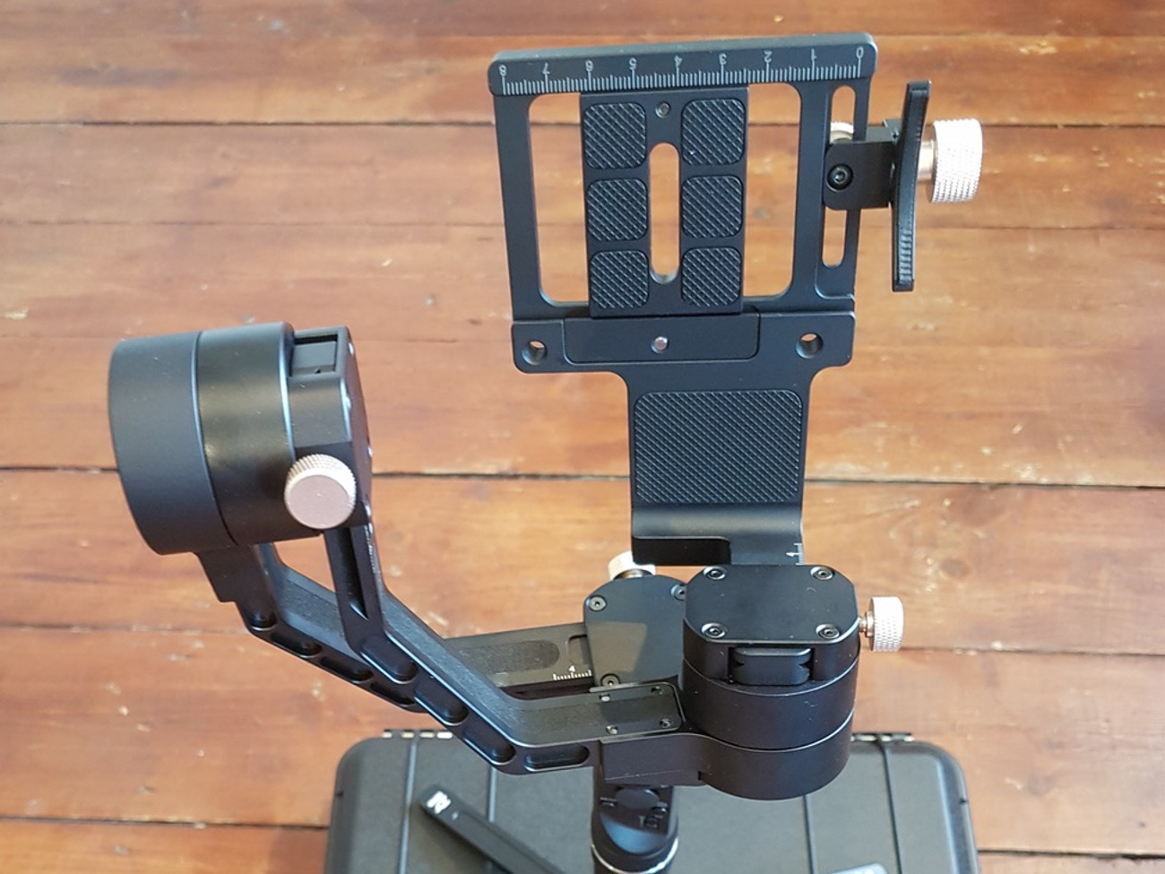 Zhiyun crane plus 3 axis handheld gimbal