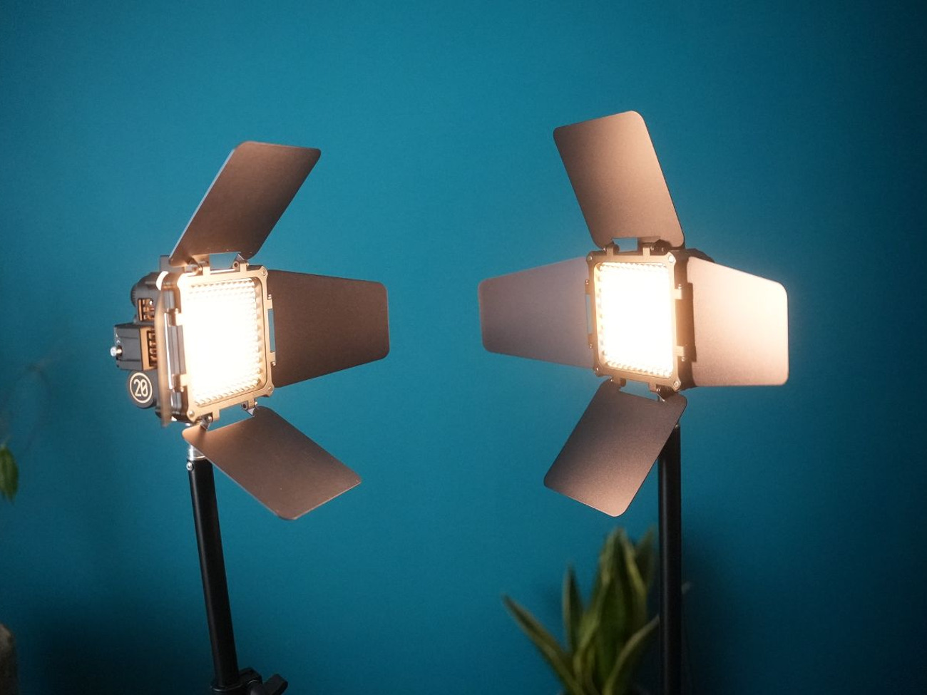 2x zhiyun m20c pocket rgb lights with clip-on attachments