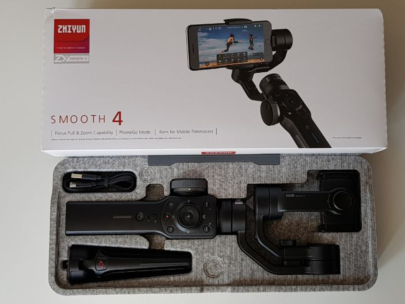 Zhiyun smooth 4 smartphone stabiliser 3-axis follow focus