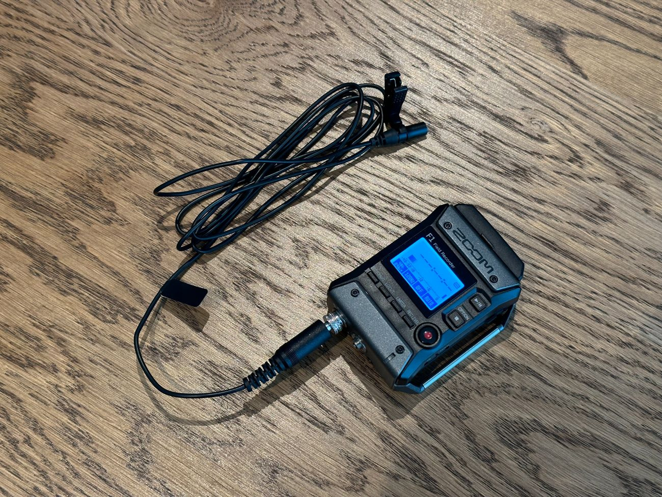 Zoom f1 field recorder + lavalier mic