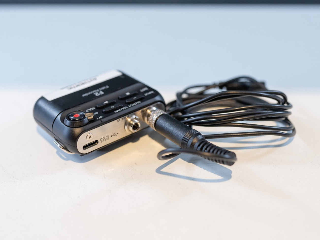Zoom f2 field recorder and lavalier mic