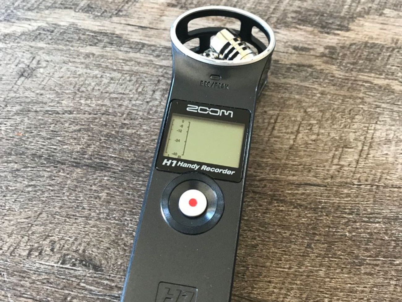 Zoom h1 audio recorder