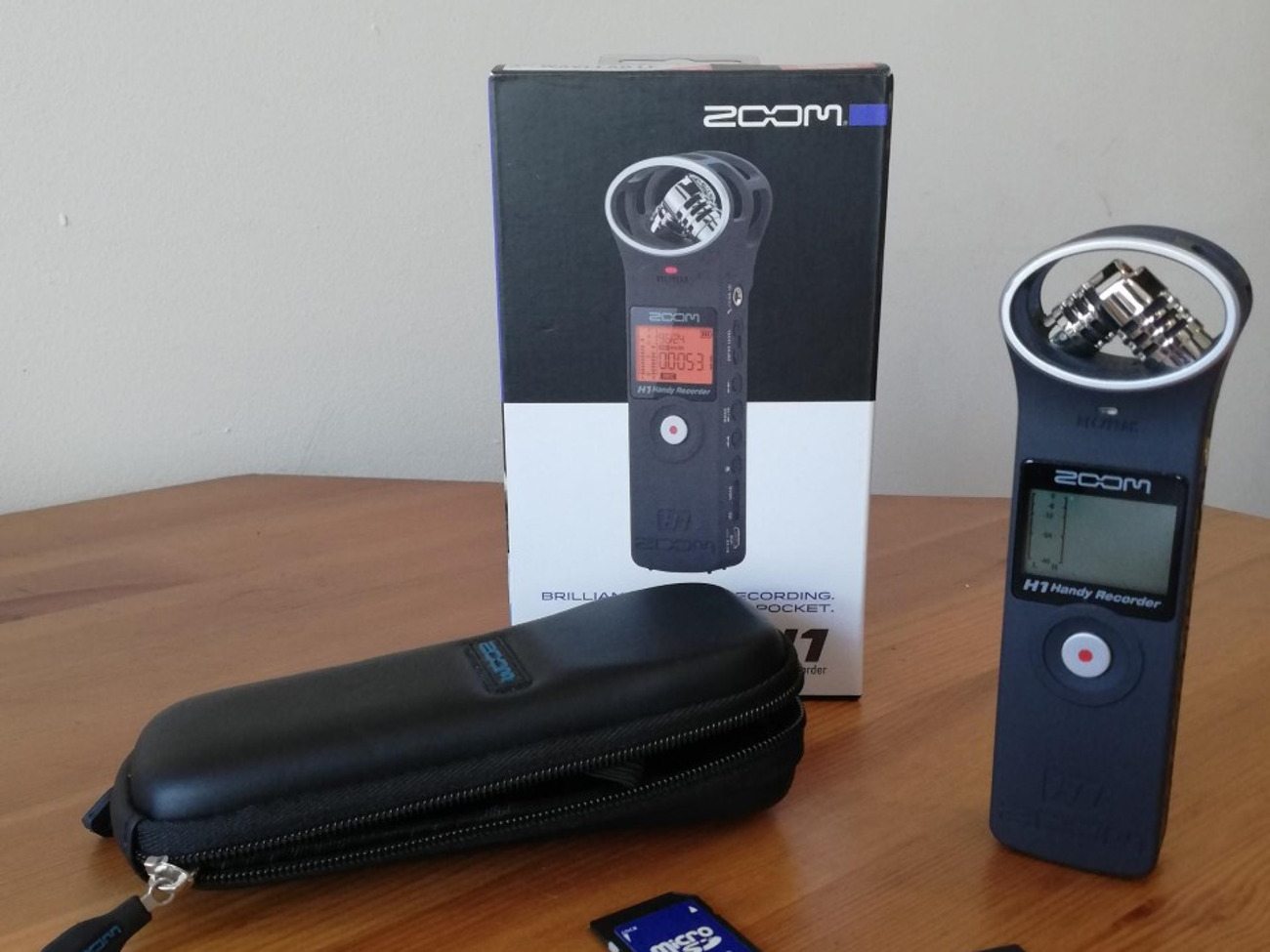 Zoom h1 recorder
