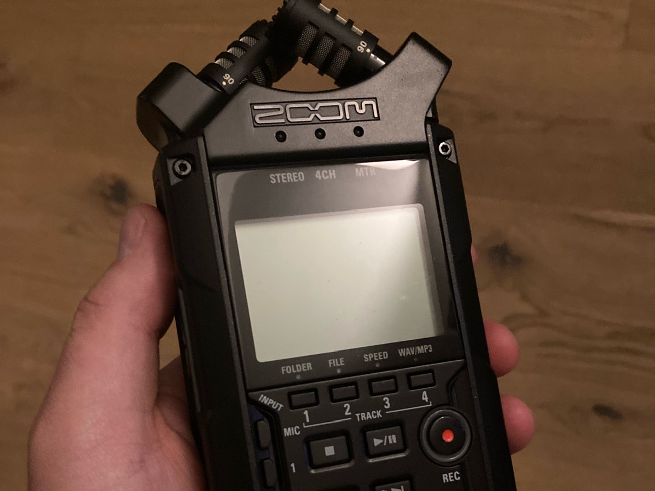 Zoom h4n (2020 model) audio recorder