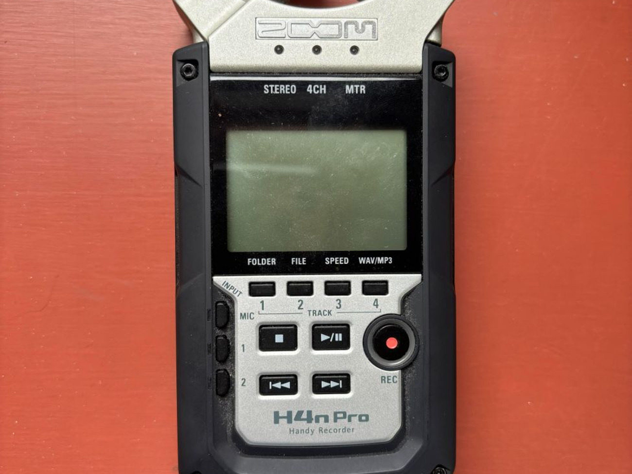 Zoom h4n audio recorder
