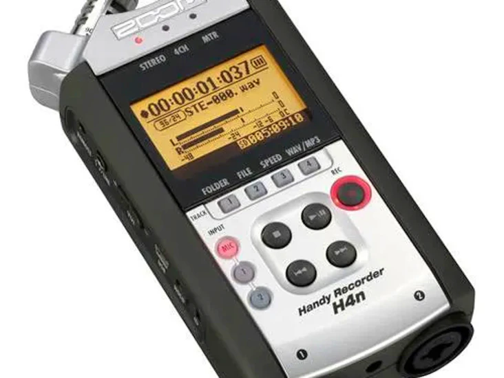 Zoom h4n handheld audio recorder