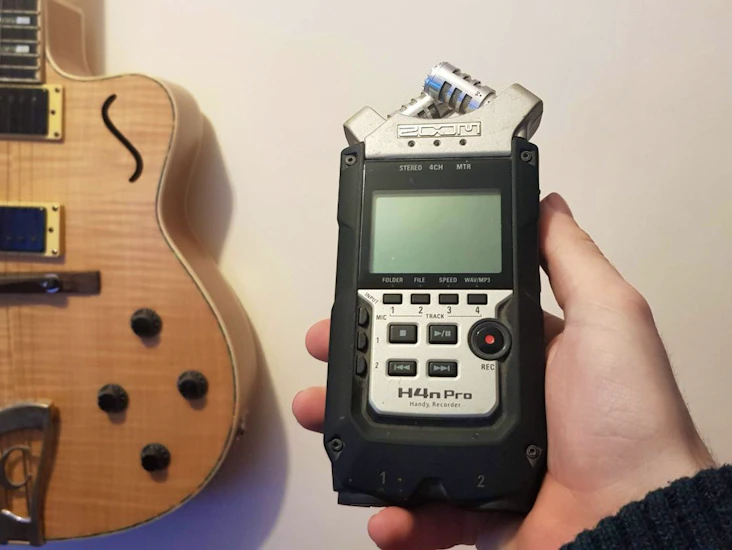 Zoom h4n pro portable audio recorder