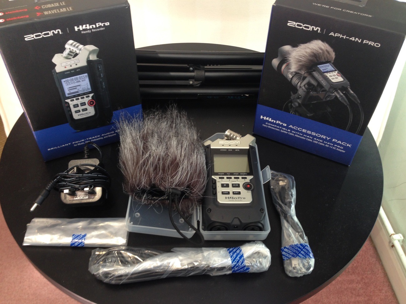 Zoom h4n pro recording bundle