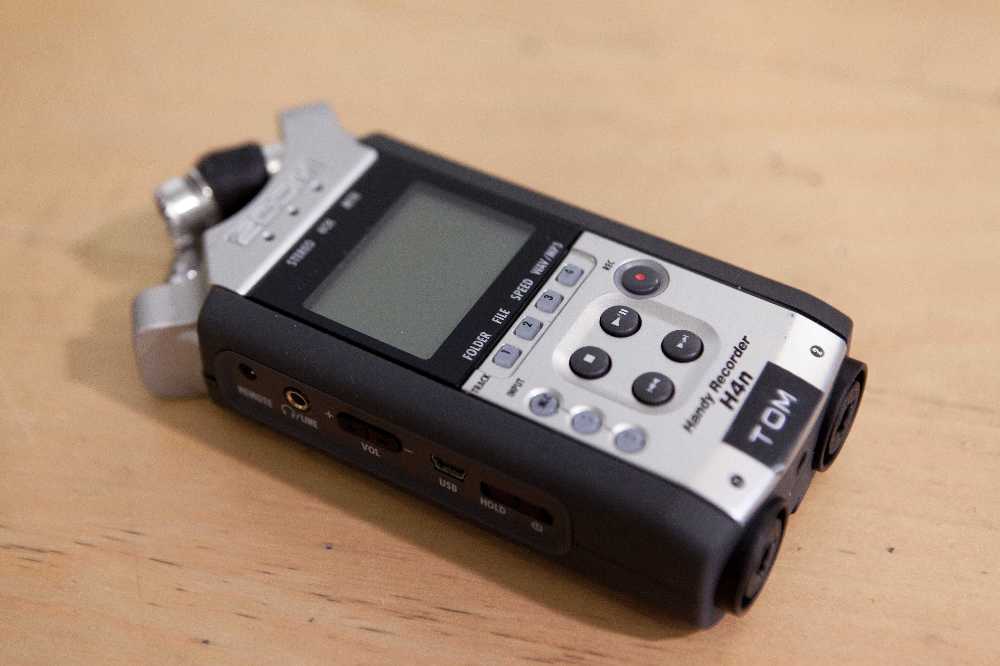 Zoom h4n recorder