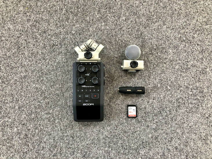 Zoom h6 portable handheld field recorder + accessories