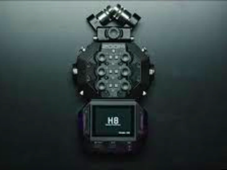 Zoom h8 12-track portable recorder