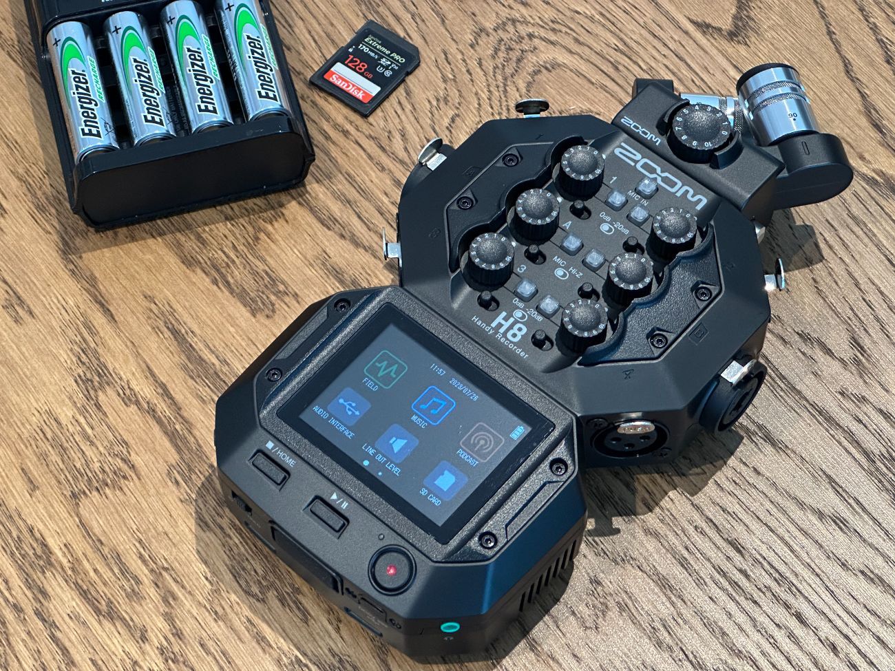 Zoom h8 handy recorder