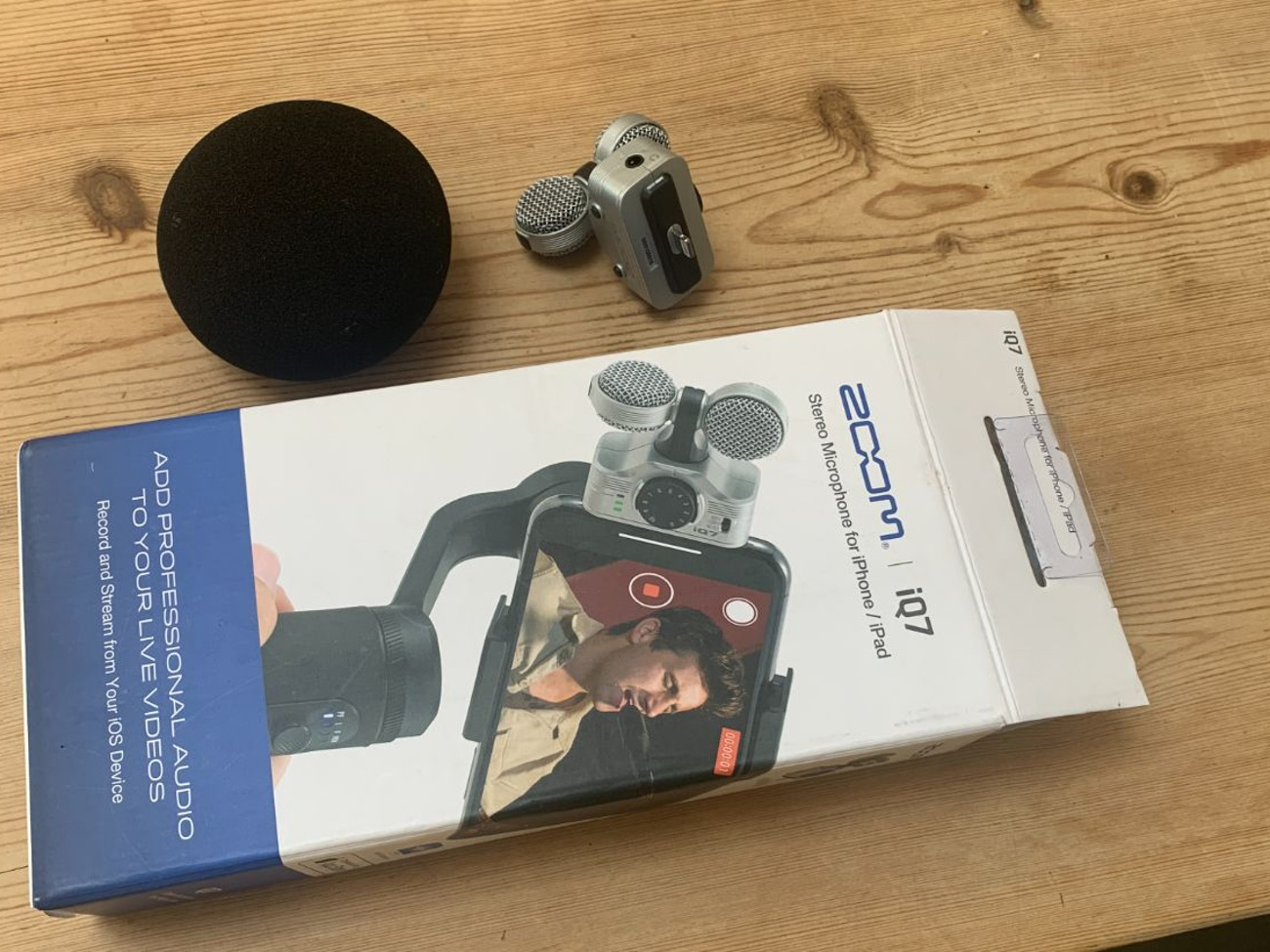 Zoom iq7 stereo microphone for iphone ipad