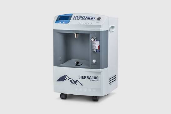 Høydehus generator med telt og maske