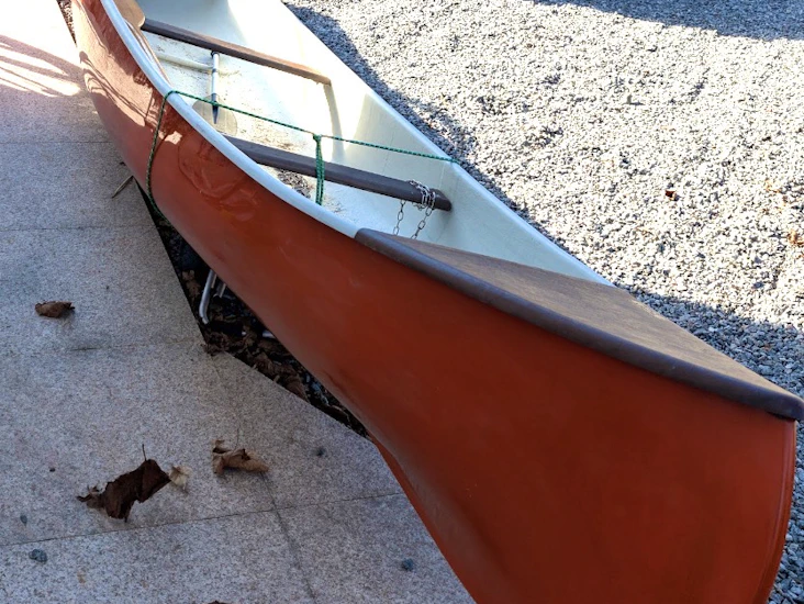 Canoe canot