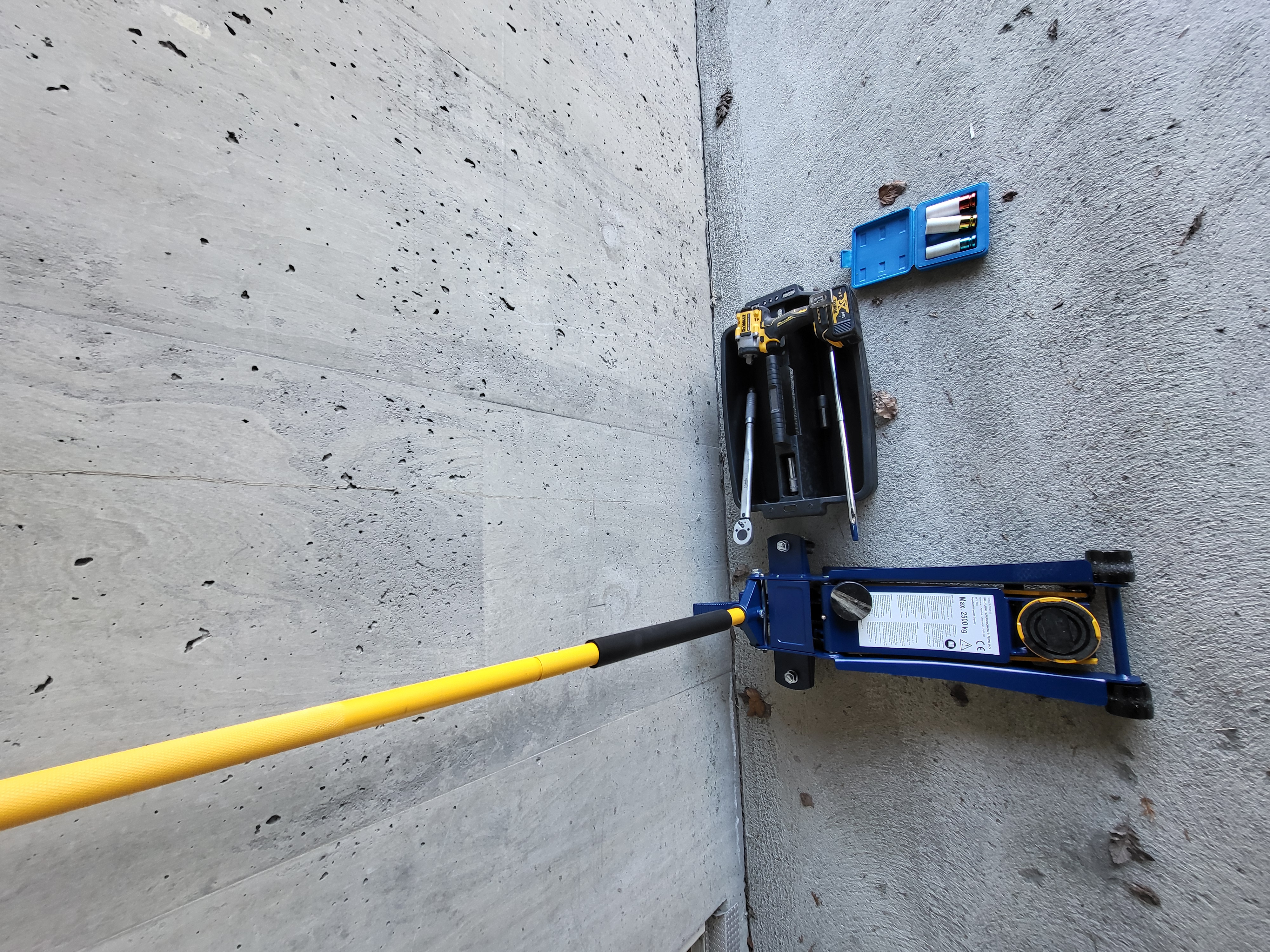 Renkaidenvaihtosetti