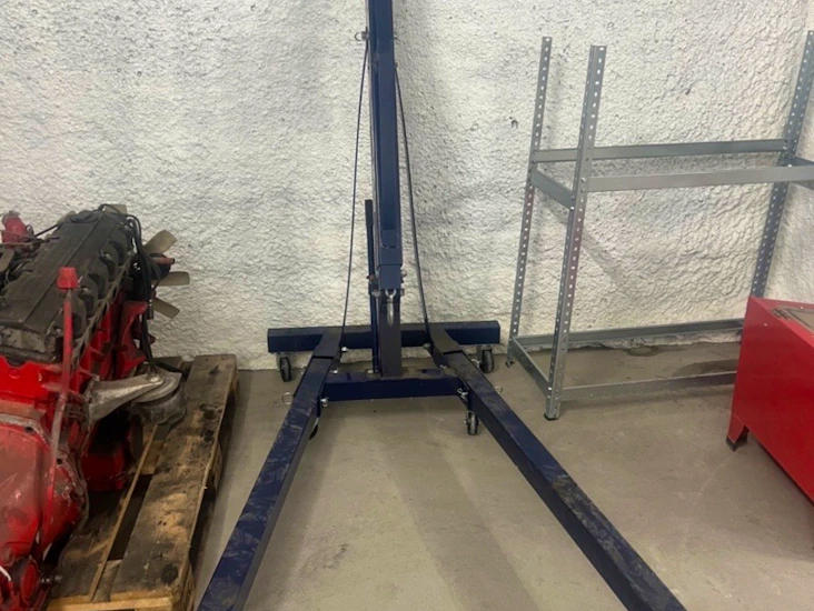 Verkstedkran leies ut.