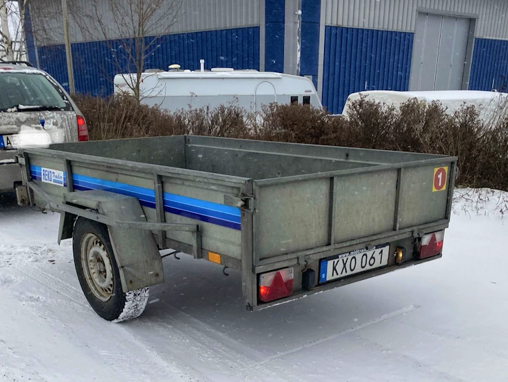 Släpvagn lastvikt 1050 kg