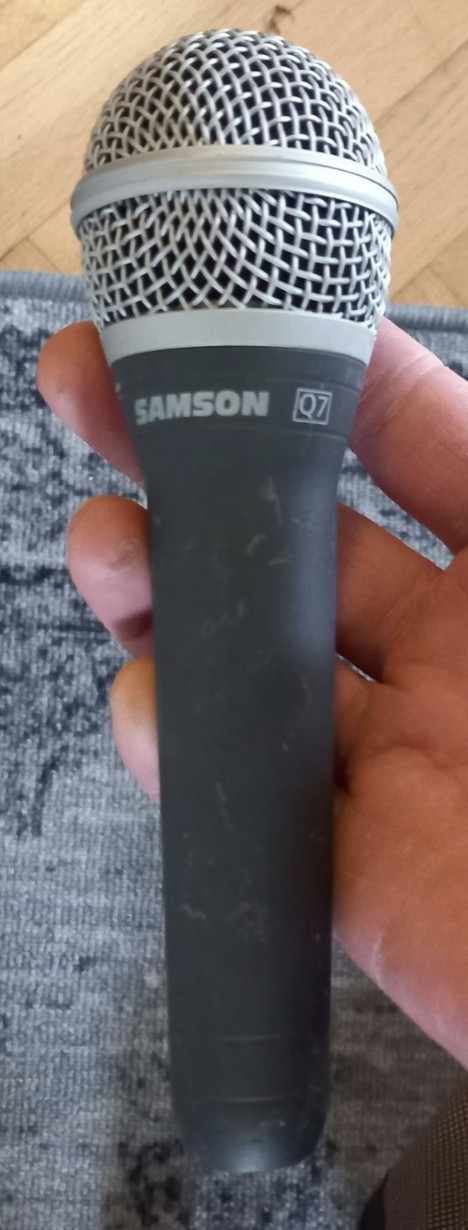 Handhållen mikrofon samson 