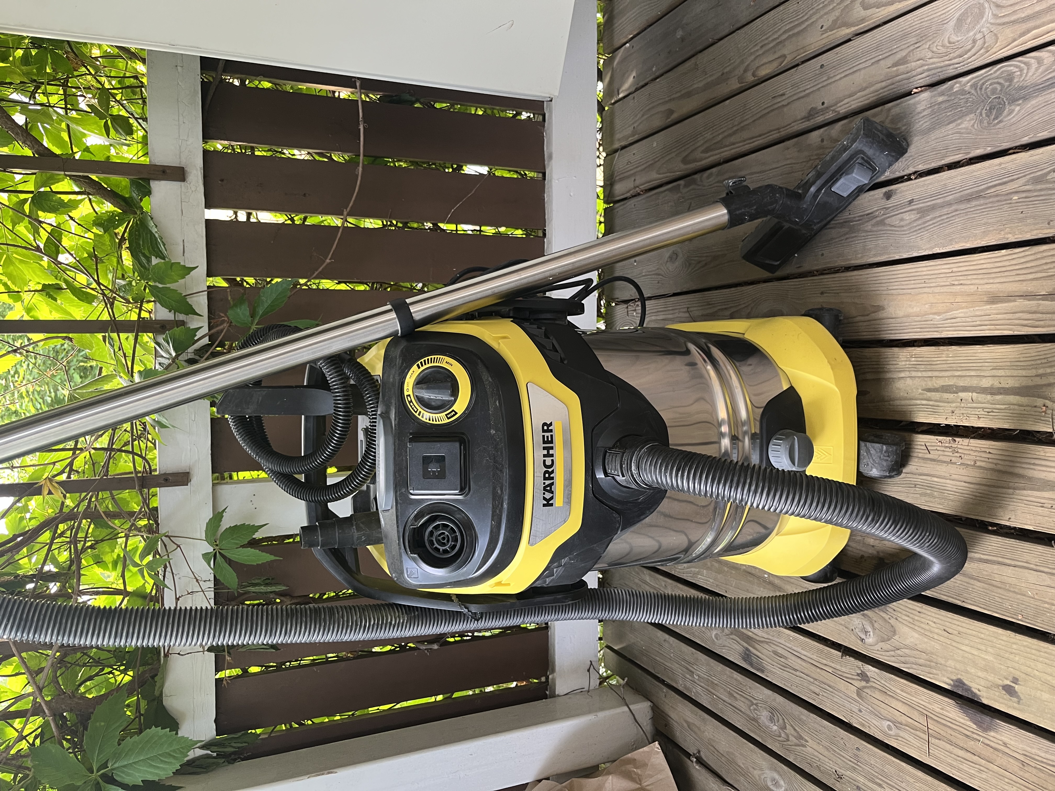 Vuokrataan: tehokas kärcher wd 6 p s -märkä-kuivaimuri (30l)