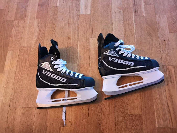 Str 41 hockeyskøyter v3000,