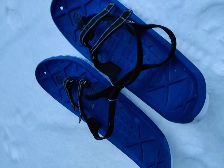 Lumikengät crescent moon