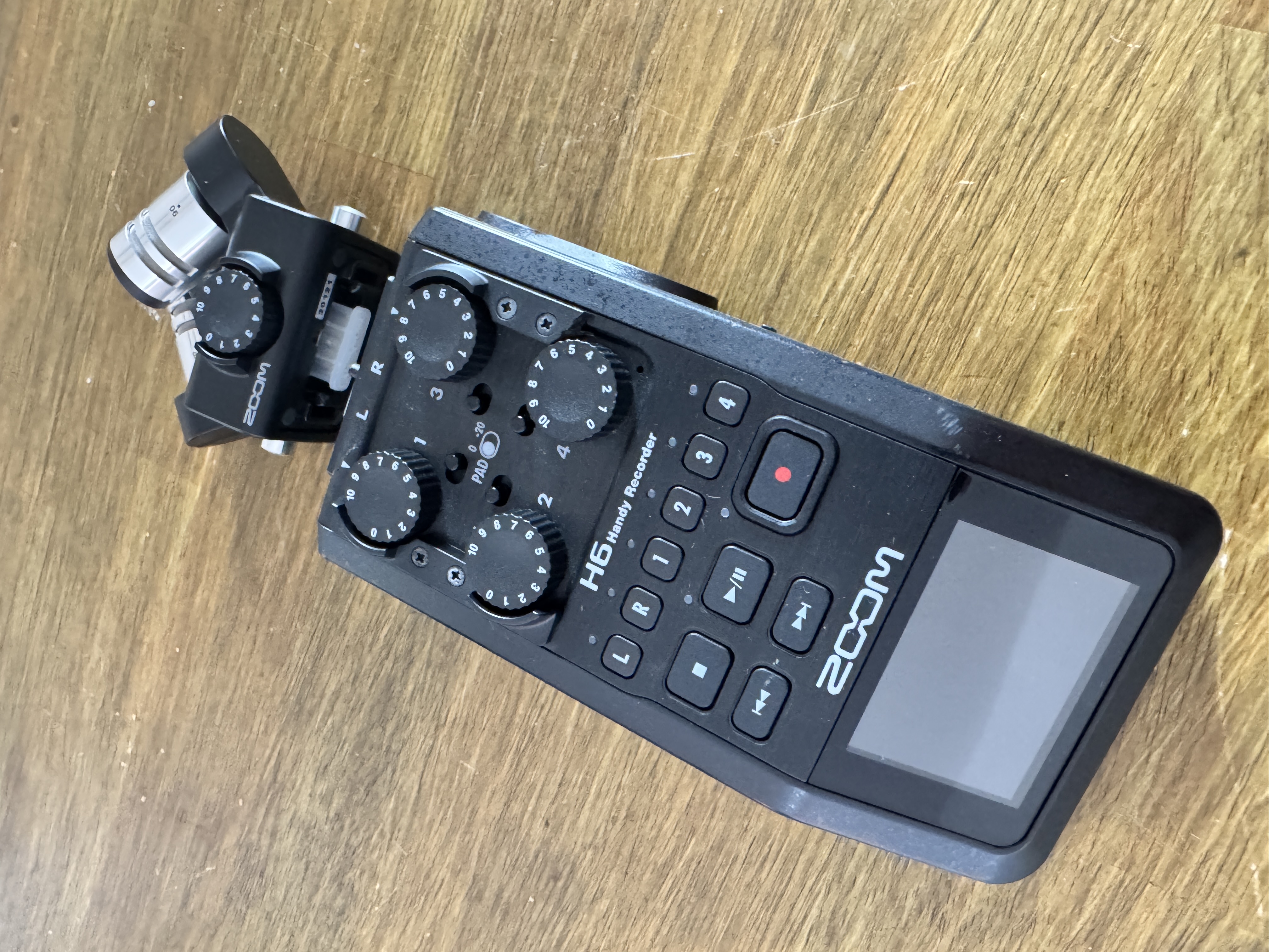 Zoom h6 professional portable audio recorder