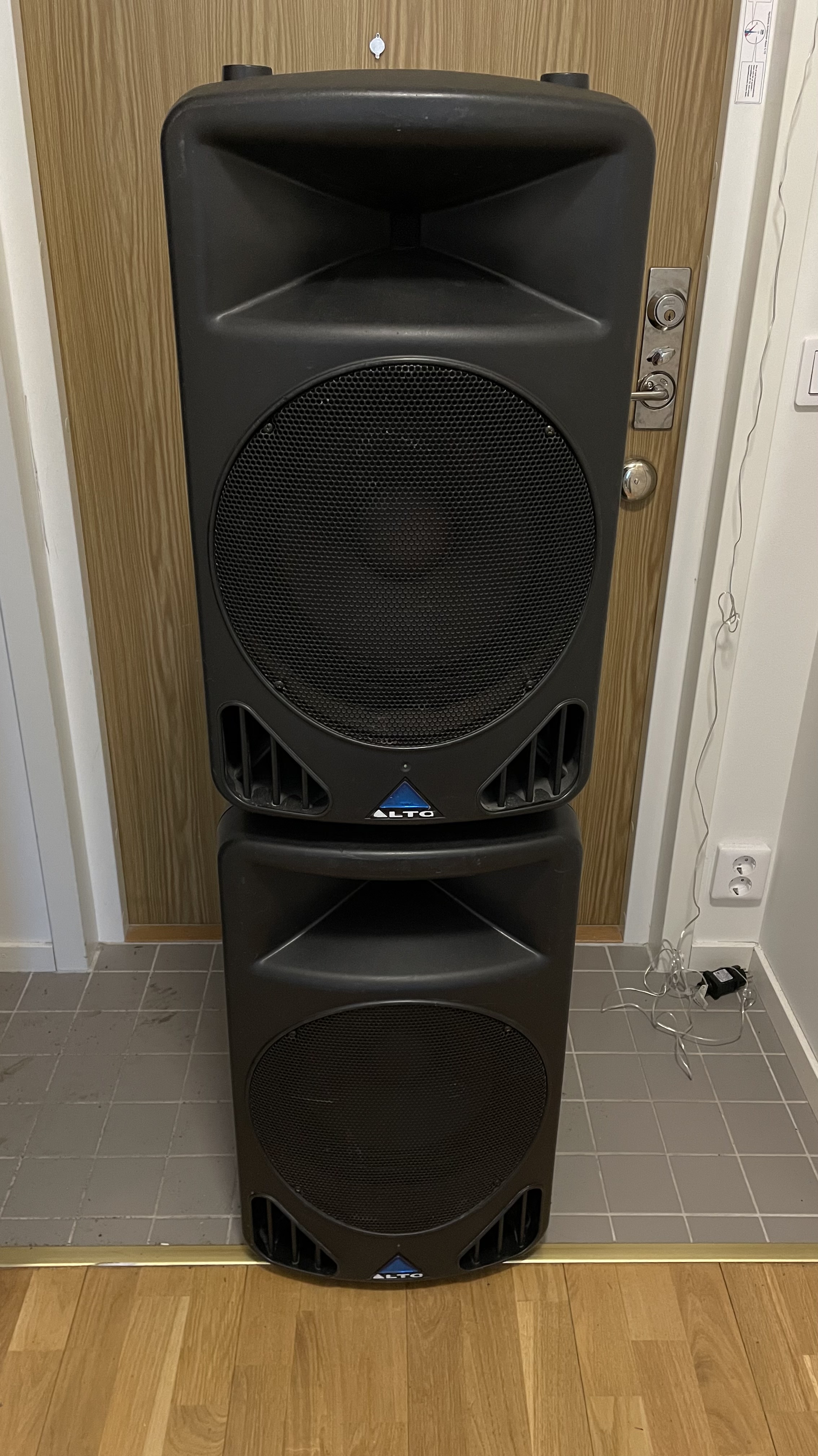 2st pa toppar/monitorer | alto ps 4la