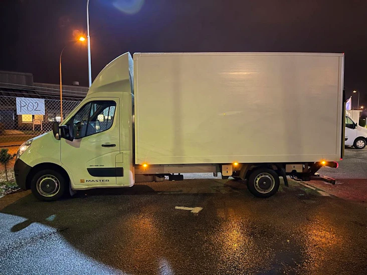 Lätt lastbil inkl 100km